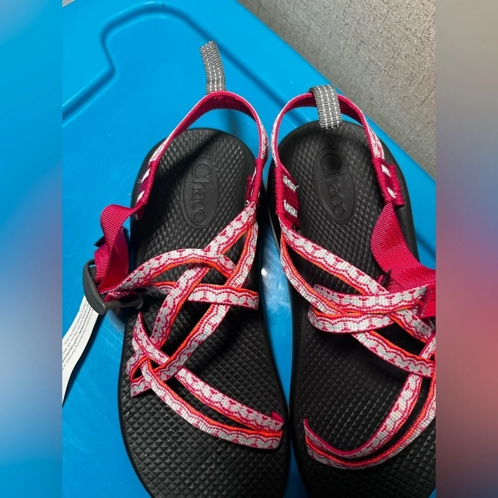 Chaco kids Zx1 Gray Pink Strappy Adjustable Hiking Outdoors Water Sandal